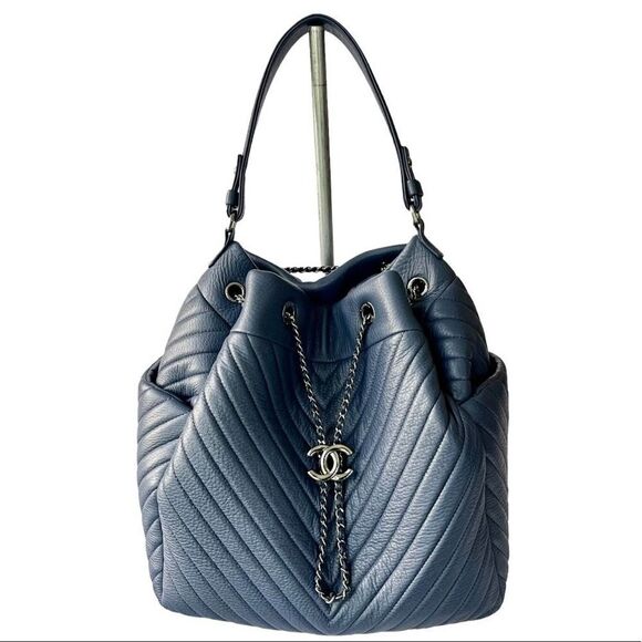 Chanel Medium Drawstring Chevron Handbag Bucket - Picture 1 of 16